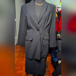 2 Piece Sag Harbor Suit Set